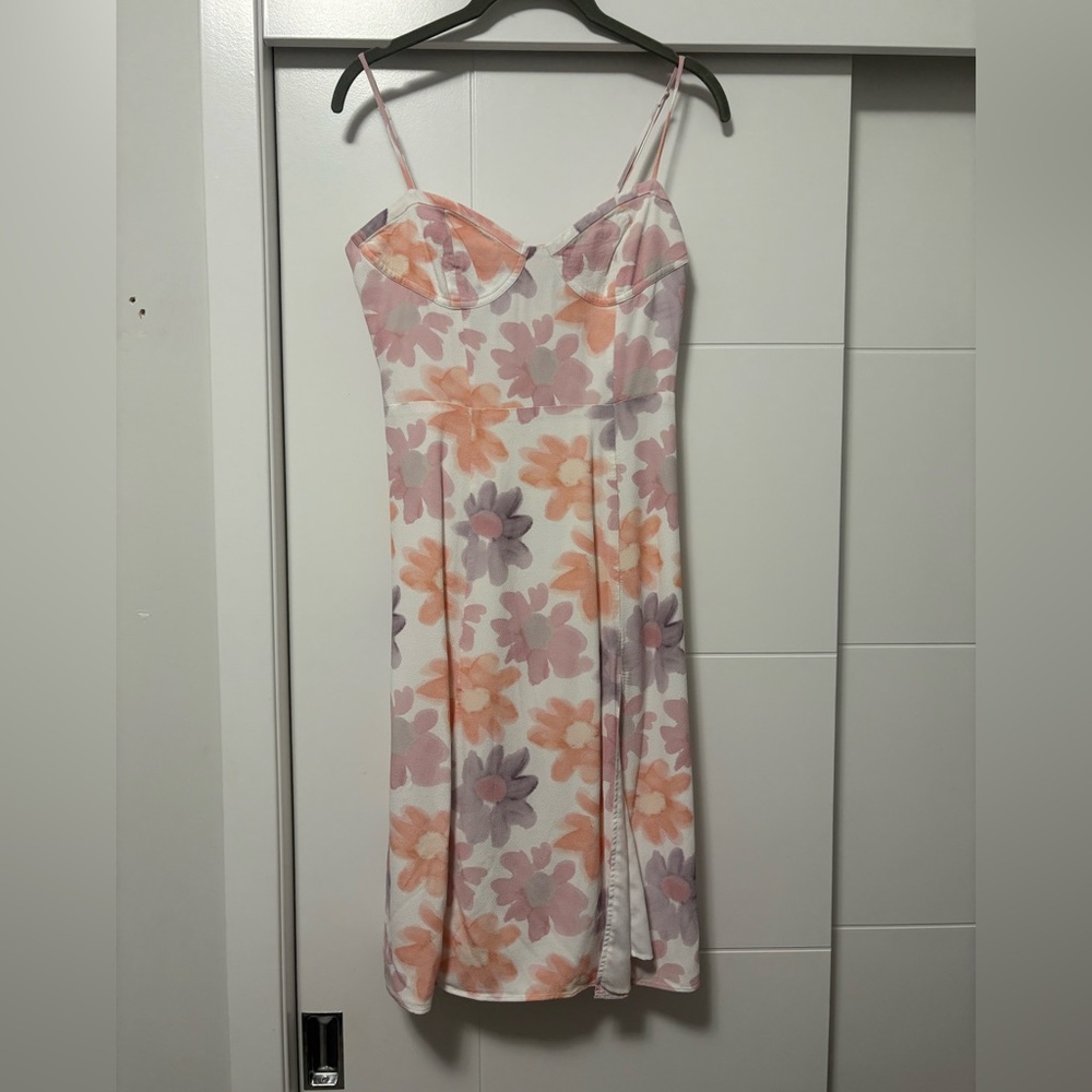 Aritzia Sunday Best floral midi dress
